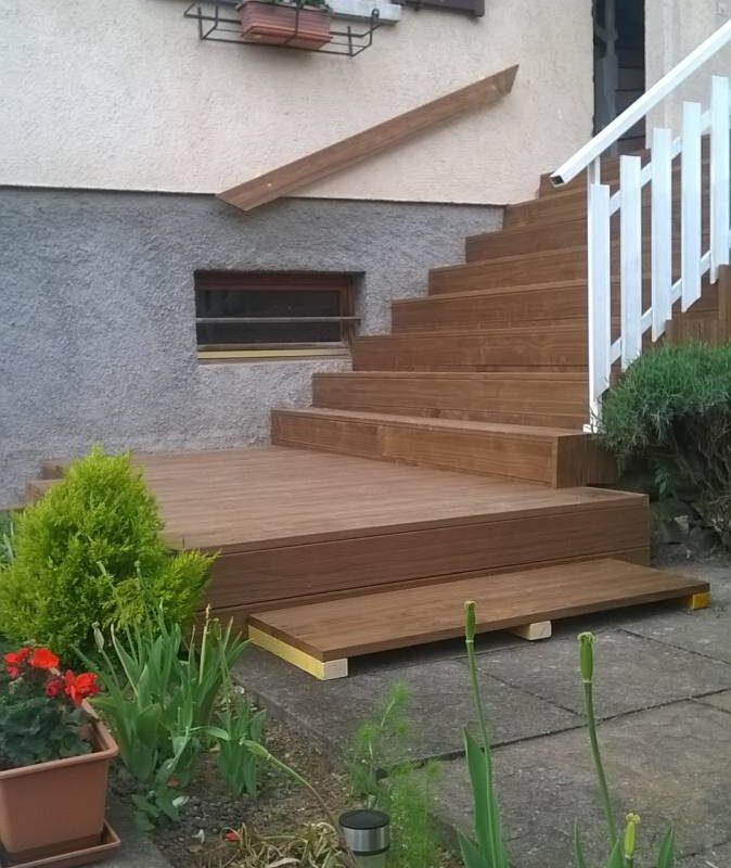 Habillage d’un escalier en bois. S&eacute;lestat 9