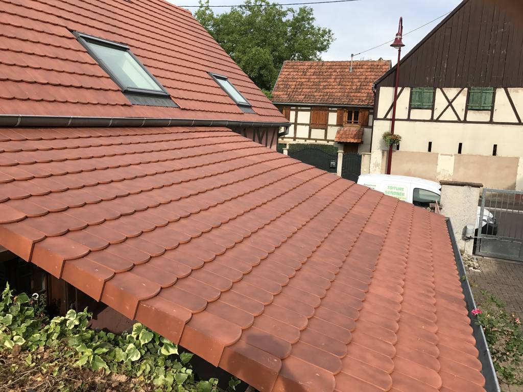 R&eacute;novation d’une toiture &agrave; Huttenheim. Strasbourg