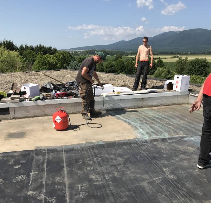 Etanch&eacute;it&eacute; d’une toiture avec pose membranes EPDM. Illkirch-Graffenstaden 3