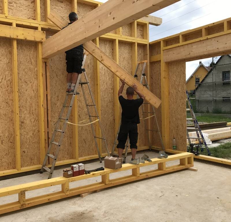 Levage et assemblage d’une maison en bois. Bischheim 3