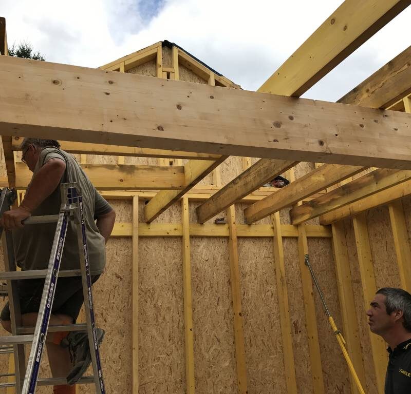 Levage et assemblage d’une maison en bois. Colmar 6