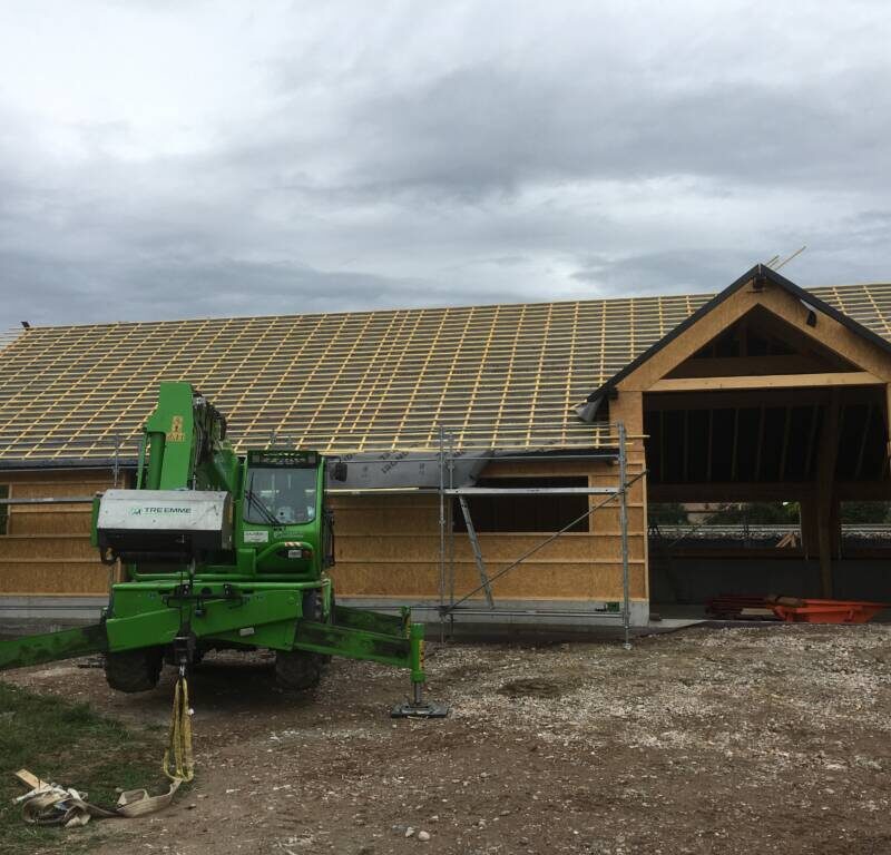 Levage d’une charpente en bois et couverture en tuiles et bac acier. Obernai 10